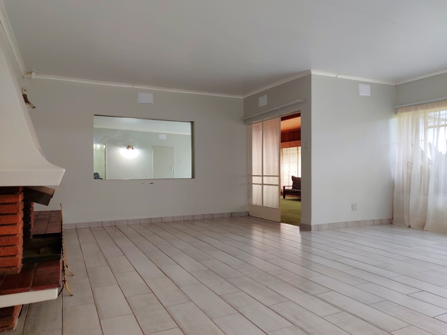 4 Bedroom Property for Sale in Irene Park North West